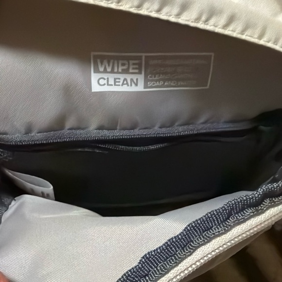 Adidas Cream Mini Backpack – Lightweight & Stylish - Picture 7 of 11